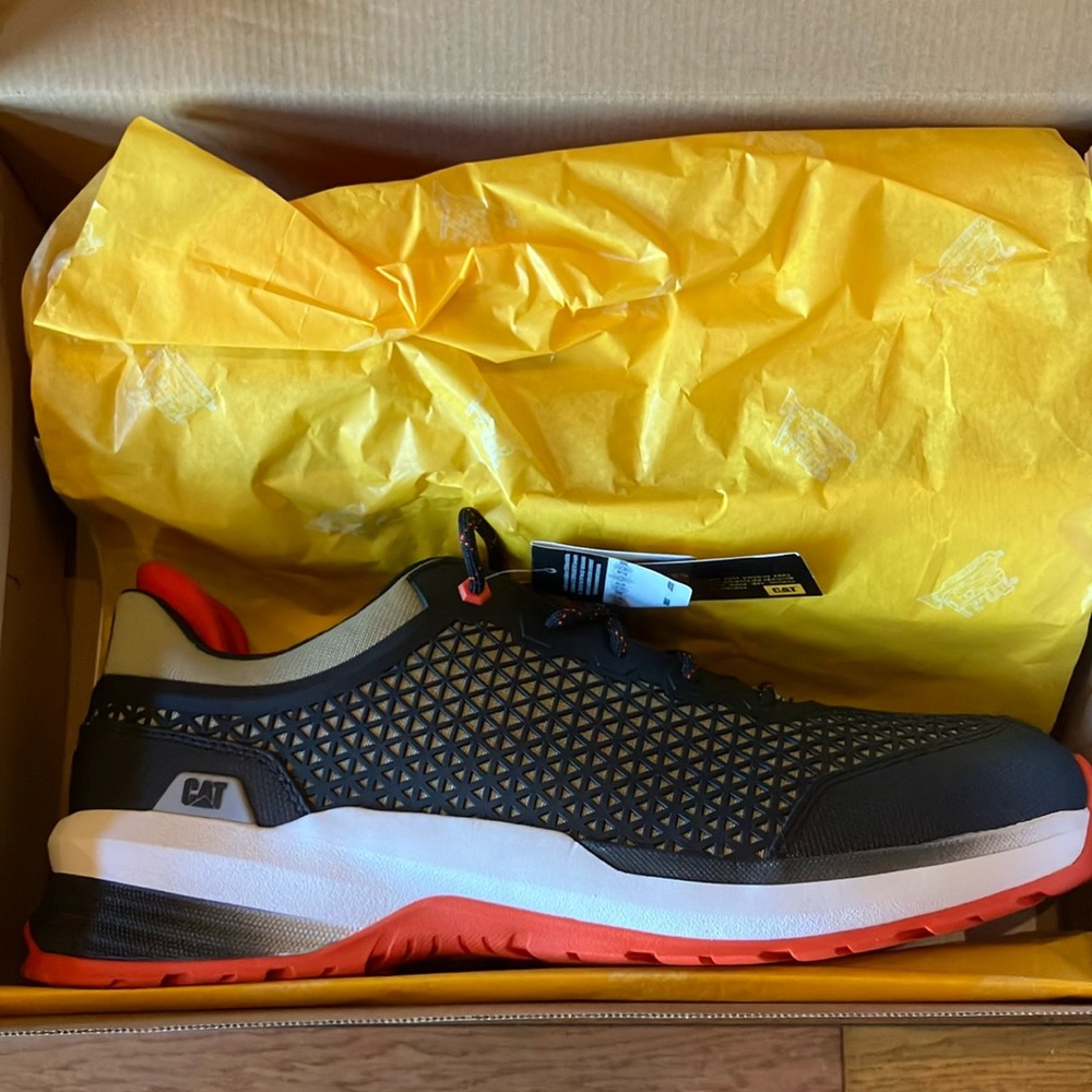 Men’s Caterpillar Work Shoe Size 13